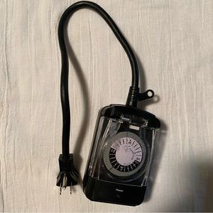 Project Source Indoor/Outdoor Model #UTTNO2411 2-Outlet Plug-in 24 hr Timer